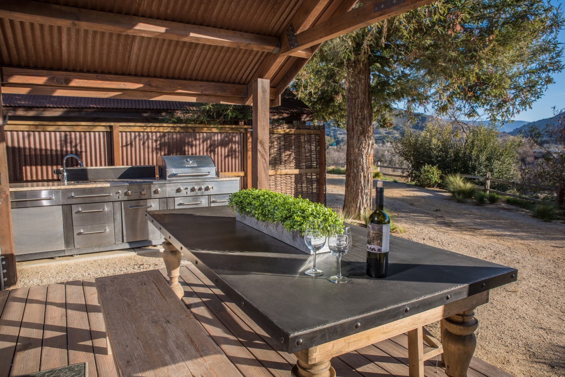 flying-flags-buellton-ca-93427-safari-tent-queens-exterior-table-min